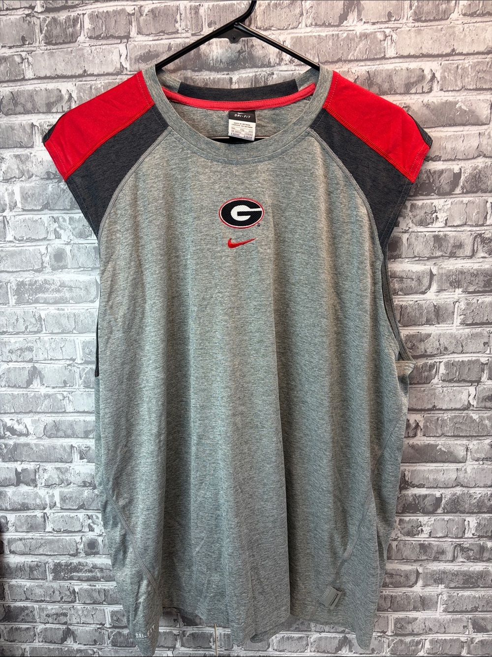 Georgia Bulldogs Nike Grey and Red Georgia Bulldogs Sleeveless Tank Top